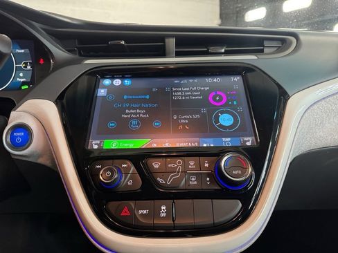Used 2017 Chevrolet Bolt Premier FWD image 19