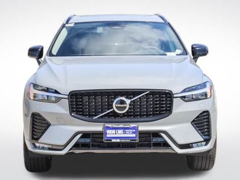 New 2025 Volvo XC60 B5 Core w/ Protection Package Premier image 2