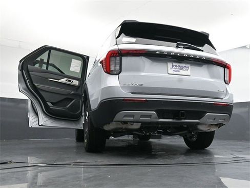 New 2026 Ford Explorer Active w/ Active Comfort Package image 41