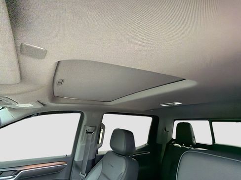 Used 2025 GMC Sierra 1500 Denali w/ Technology Package AWD/4WD image 26
