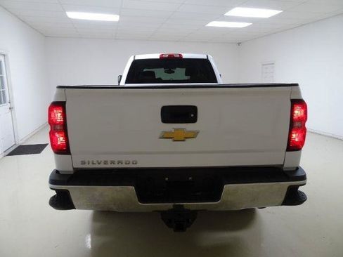 Used 2019 Chevrolet Silverado 2500 W/T AWD/4WD image 5