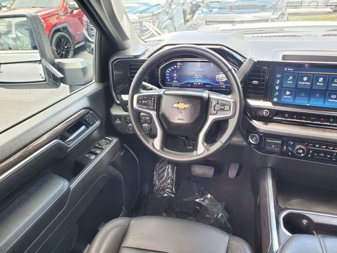 Used 2025 Chevrolet Silverado 2500 LTZ w/ LTZ Premium Package AWD/4WD image 13