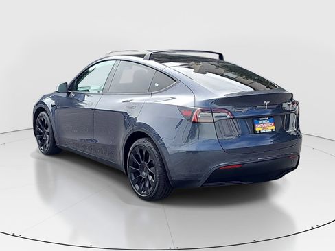 Used 2021 Tesla Model Y Long Range AWD/4WD image 7