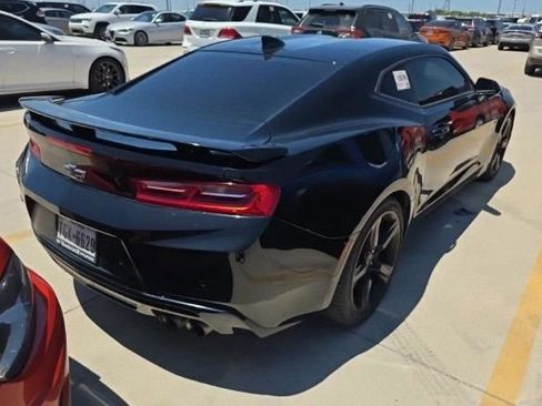 Used 2018 Chevrolet Camaro SS RWD image 3