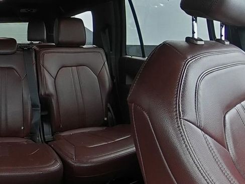 Used 2022 Ford Expedition Max Limited AWD/4WD image 24