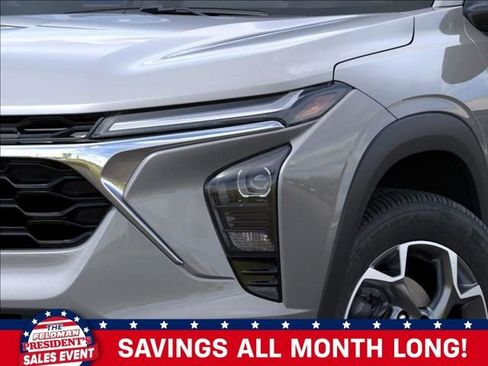 New 2026 Chevrolet Trax LT w/ Driver Confidence Package image 10