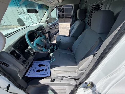 Used 2012 Nissan NV 2500 SV w/ Side Curtain Airbag Pkg RWD image 41