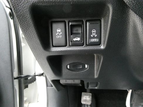 Used 2012 INFINITI G37 Sport w/ Premium Pkg image 21