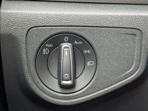 Used 2019 Volkswagen Atlas SE w/ Panoramic Sunroof Package AWD/4WD image 36