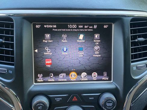 Used 2015 Jeep Grand Cherokee Overland w/ Advanced Technology Group AWD/4WD image 36