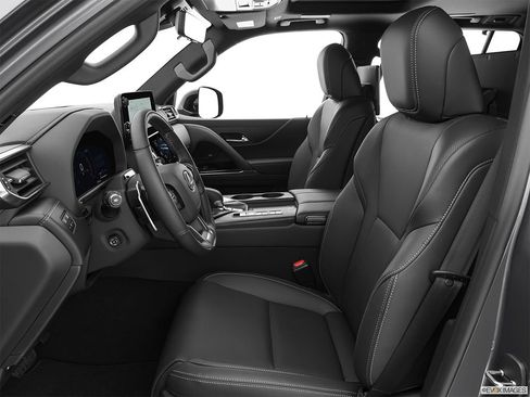 New 2025 Lexus LX 700h Luxury AWD/4WD image 9