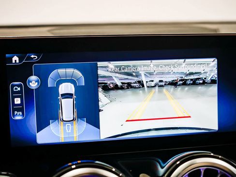 Used 2026 Mercedes-Benz GLB 250 image 24