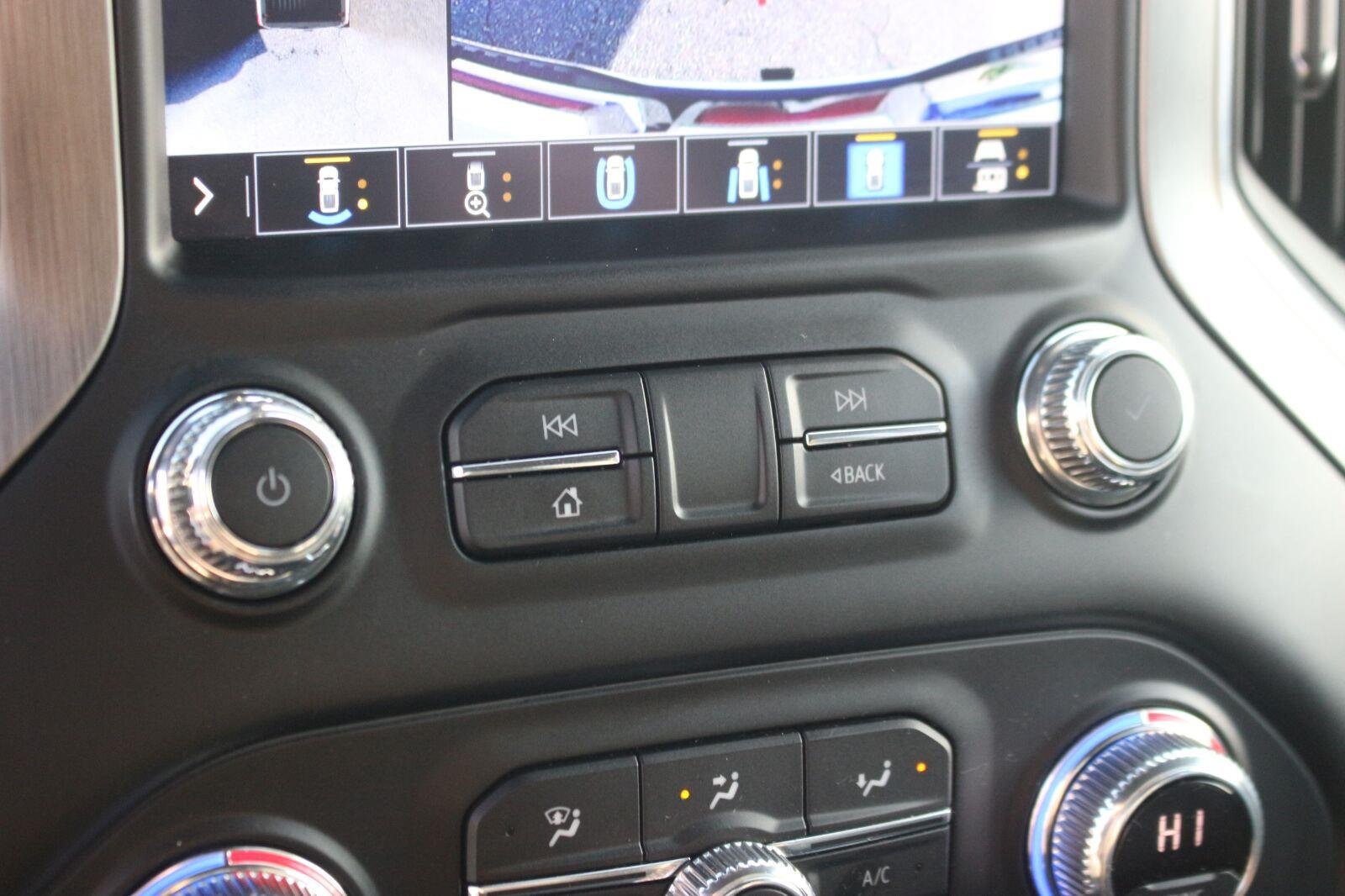 Used 2022 GMC Sierra 2500 Denali AWD/4WD image 25