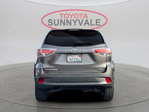 Used 2015 Toyota Highlander XLE image 8