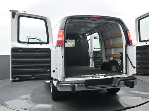 Used 2024 Chevrolet Express 2500 w/ Driver Convenience Package image 31