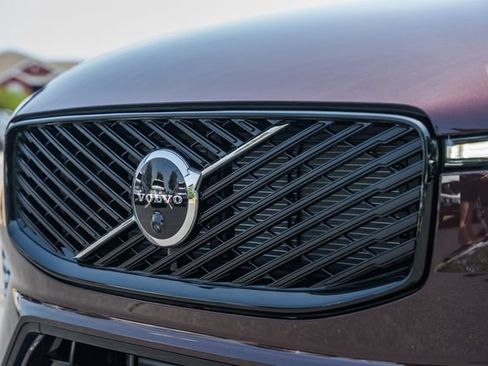 New 2026 Volvo XC60 T8 Ultra w/ Protection Package Premier AWD/4WD image 12