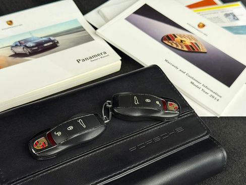Used 2014 Porsche Panamera Turbo S Executive image 80