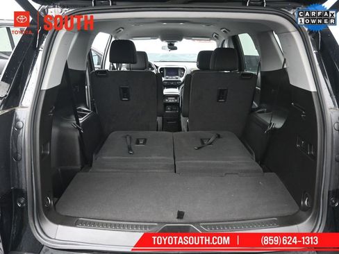 Used 2023 GMC Acadia SLE w/ Driver Convenience Package image 29