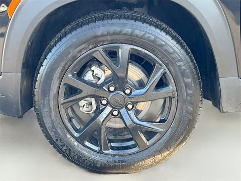 Used 2025 Chevrolet TrailBlazer RS image 28