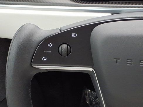 Used 2021 Tesla Model S Plaid AWD/4WD image 9