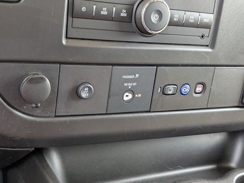 Used 2025 GMC Savana 2500 w/ Driver Convenience Package RWD image 23