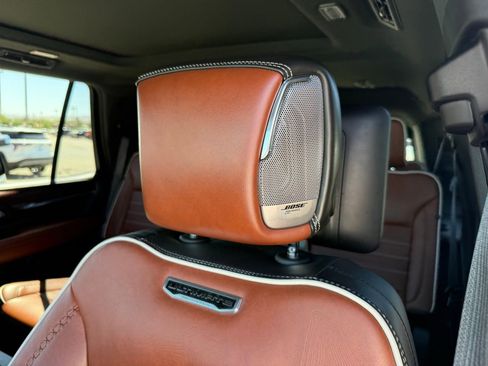 Used 2024 GMC Yukon Denali Ultimate AWD/4WD image 35