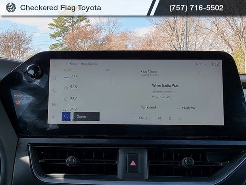 Used 2023 Lexus UX 250h F Sport image 17