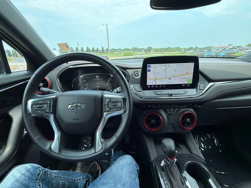 Used 2025 Chevrolet Blazer RS FWD image 20