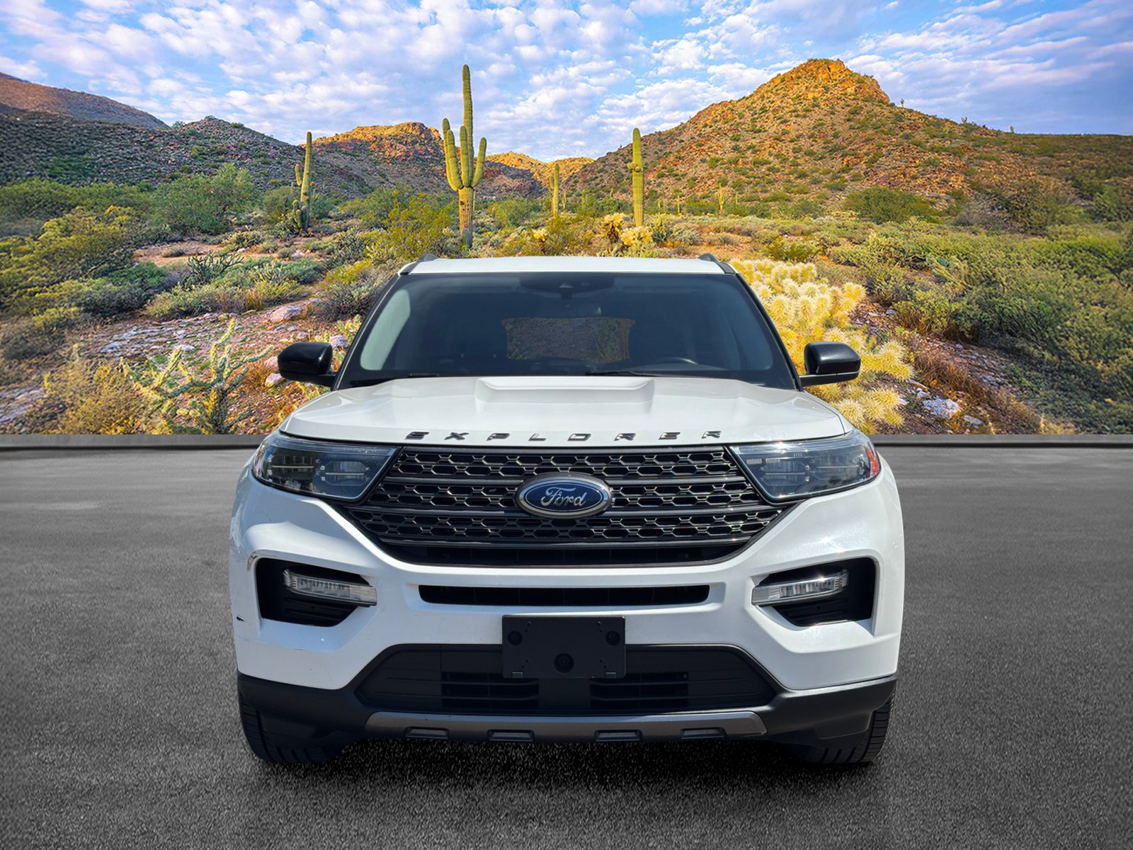 Used 2022 Ford Explorer XLT w/ Equipment Group 202A AWD/4WD image 9