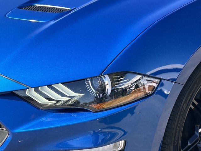 Certified 2018 Ford Mustang Premium w/ Black Accent Package RWD image 9