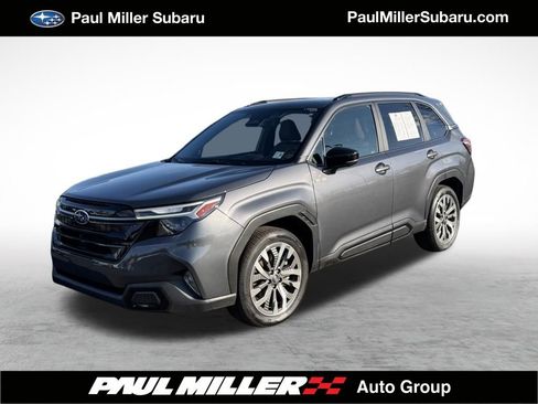 Certified 2025 Subaru Forester Touring AWD/4WD image 1