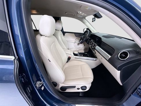 Certified 2022 Mercedes-Benz GLB 250 4MATIC image 20