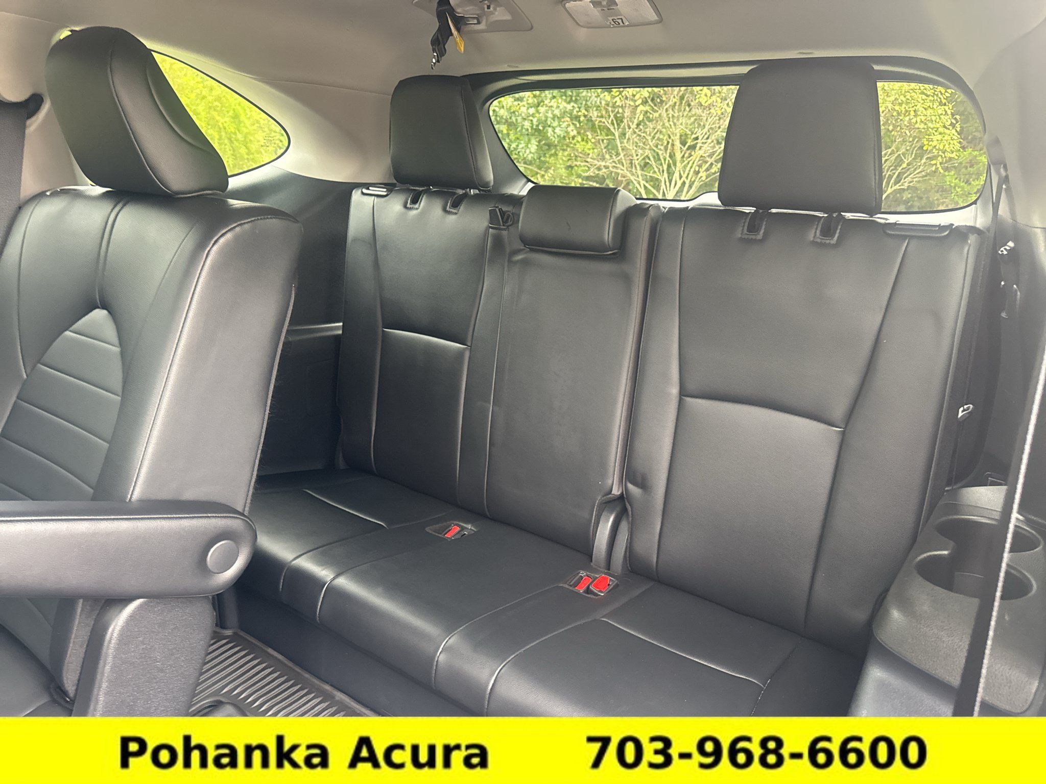 Used 2024 Toyota Highlander XLE AWD/4WD image 33