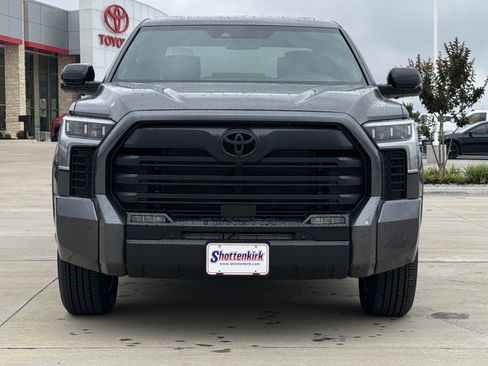 New 2026 Toyota Tundra Limited RWD image 7