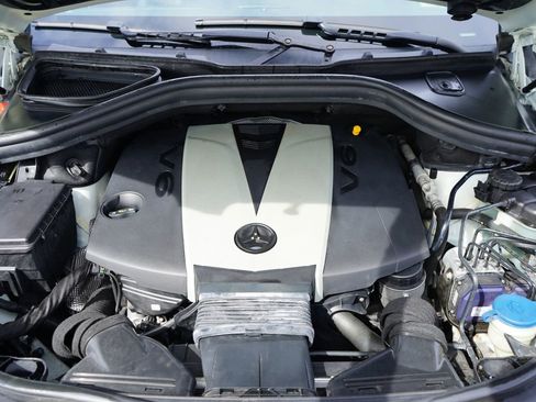 Used 2013 Mercedes-Benz GL 320 BlueTEC 4MATIC image 24