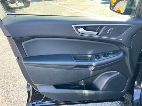 Used 2024 Ford Edge SEL w/ Convenience Package image 19
