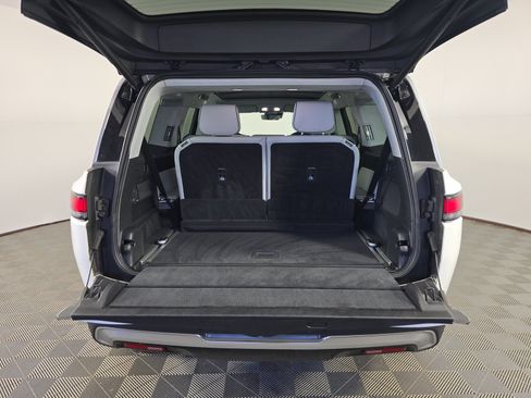Used 2023 Rivian R1S Adventure AWD/4WD image 10