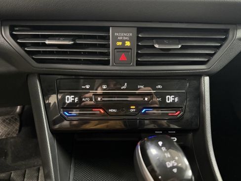 Used 2025 Volkswagen Jetta S image 10