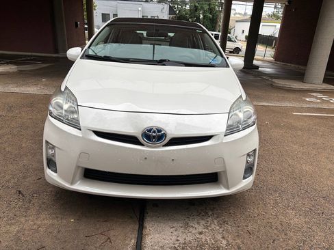 Used 2010 Toyota Prius FWD image 2