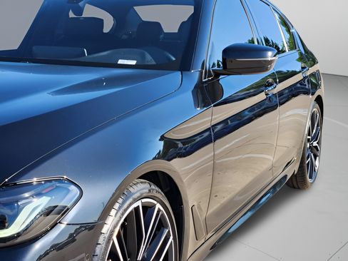 Used 2022 BMW M550i xDrive w/ Shadowloine Package AWD/4WD image 32