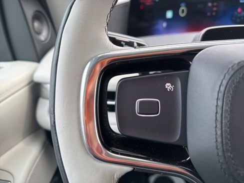 Certified 2025 Lincoln Navigator L Reserve image 26