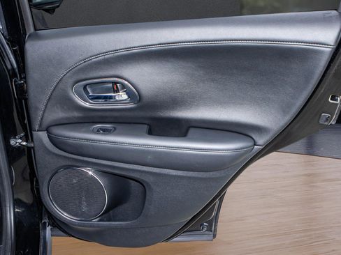 Used 2017 Honda HR-V EX-L image 13