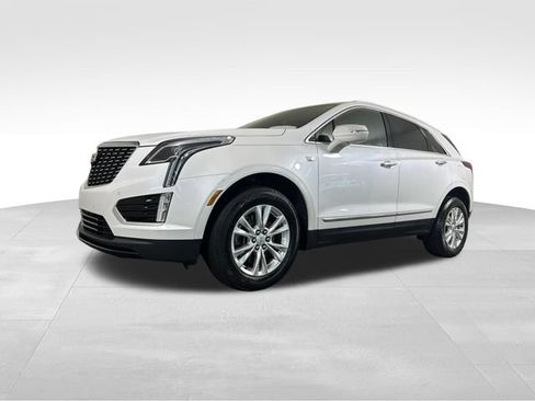 Used 2024 Cadillac XT5 Luxury w/ LPO, Floor Liner Package FWD image 2