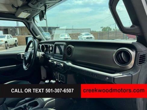 Used 2019 Jeep Wrangler Unlimited Sport S AWD/4WD image 10
