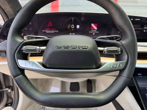 Used 2024 Lucid Air Touring AWD/4WD image 32