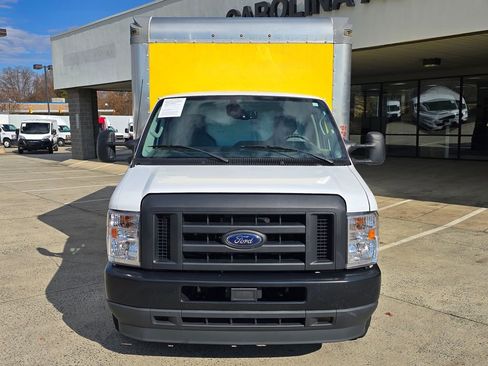 Used 2024 Ford E-350 and Econoline 350 Super Duty w/ Driver's Safety Package image 9