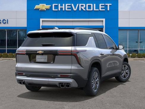 New 2026 Chevrolet Traverse LT image 4