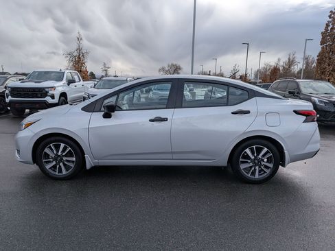 Used 2024 Nissan Versa S w/ S Plus Package image 9