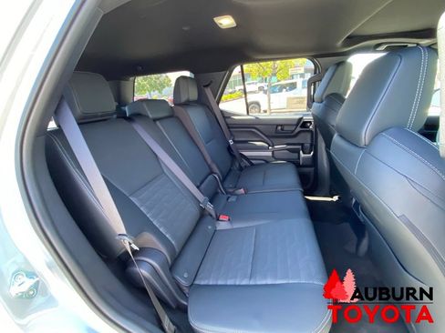 New 2026 Toyota 4Runner TRD Off-Road Premium AWD/4WD image 15