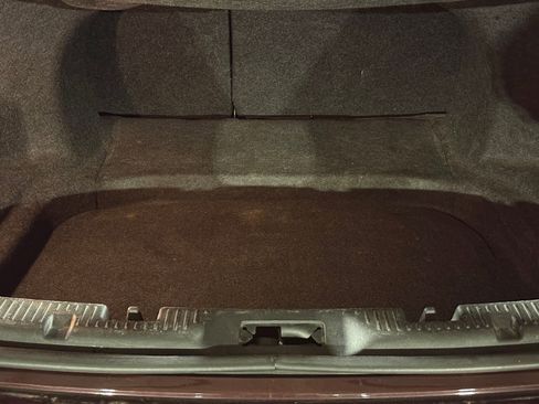 Used 2011 Ford Taurus Limited w/ 301A Rapid Spec Order Code image 22